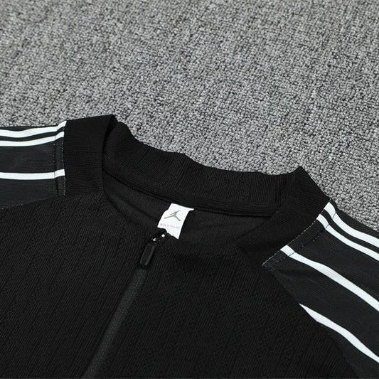 25/26 Tracksuit Kit - Detail