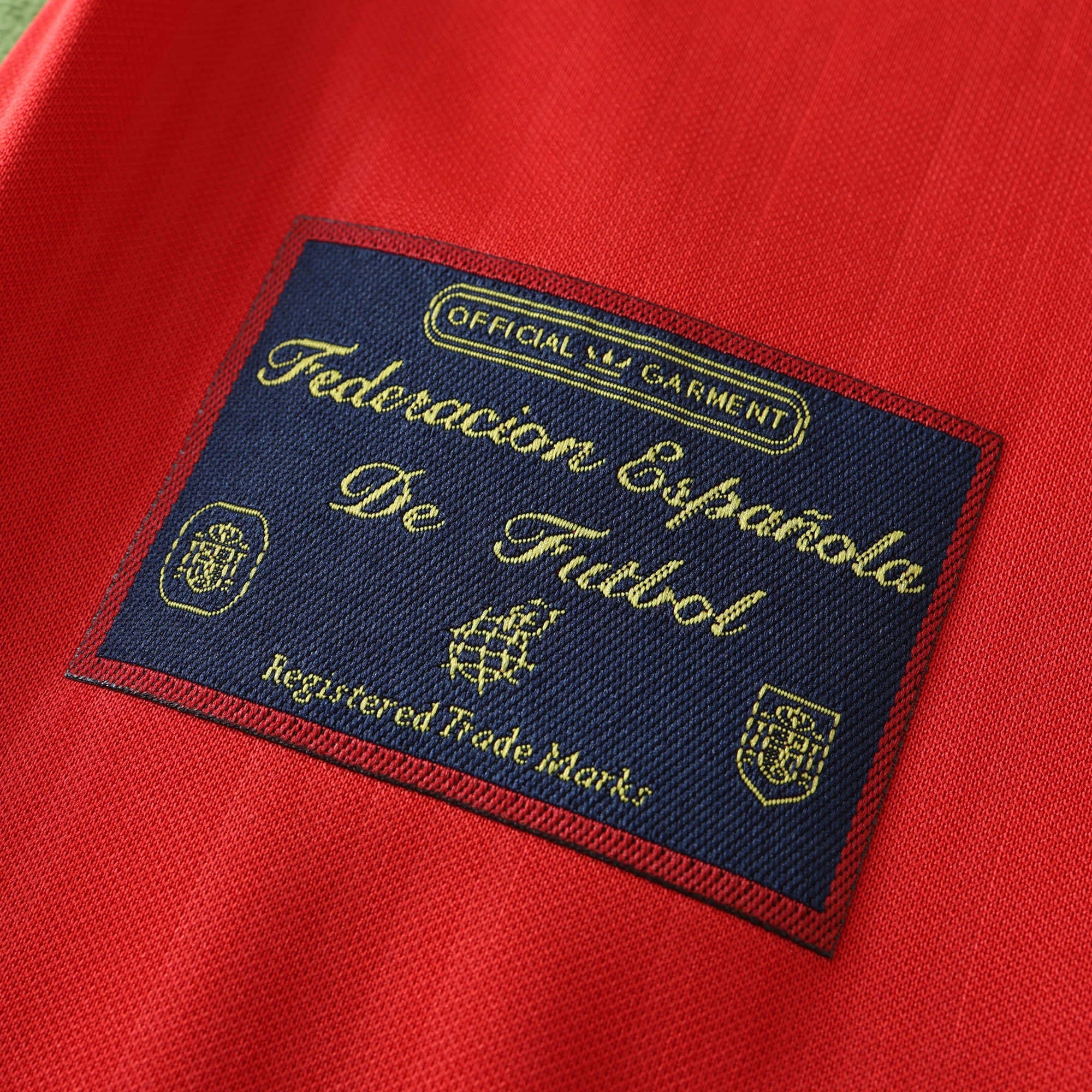Spain 1996 Retro Home Shirt - View 6