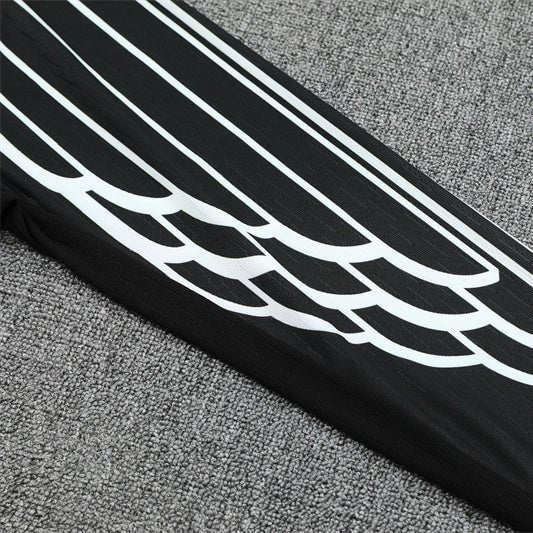 25/26 Tracksuit Kit - Detail