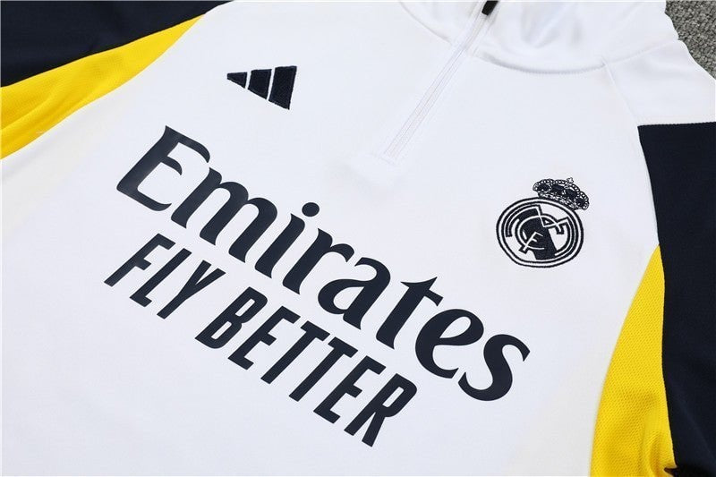 Special Edition Tracksuit Kit - Detail