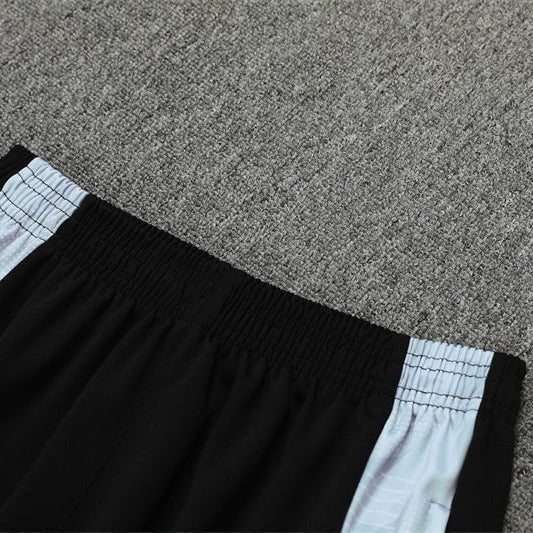 Special Edition Tracksuit Kit - Detail