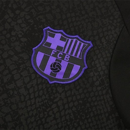 Special Edition Tracksuit Kit - Detail