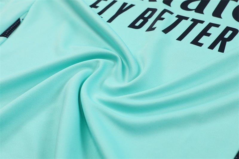 Special Edition Tracksuit Kit - Detail