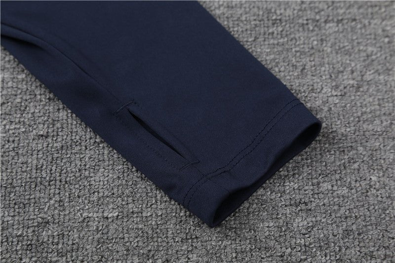 Special Edition Tracksuit Kit - Detail