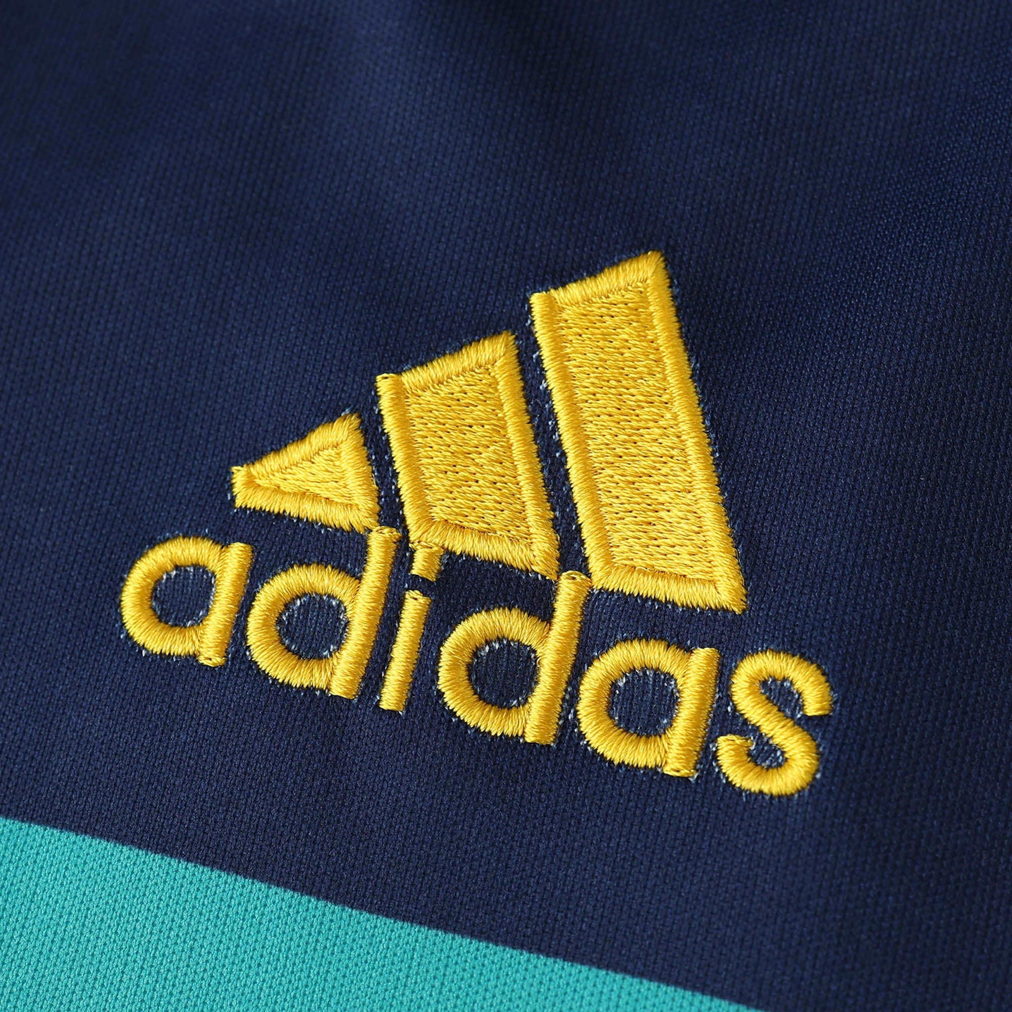 Spain 2010 Retro Goalkeeper Shirt - View 5