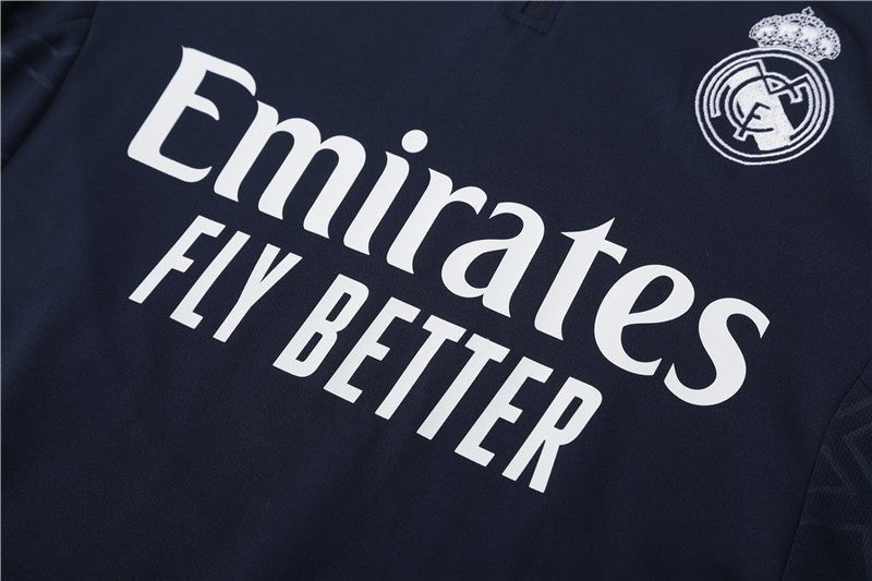 Special Edition Tracksuit Kit - Detail