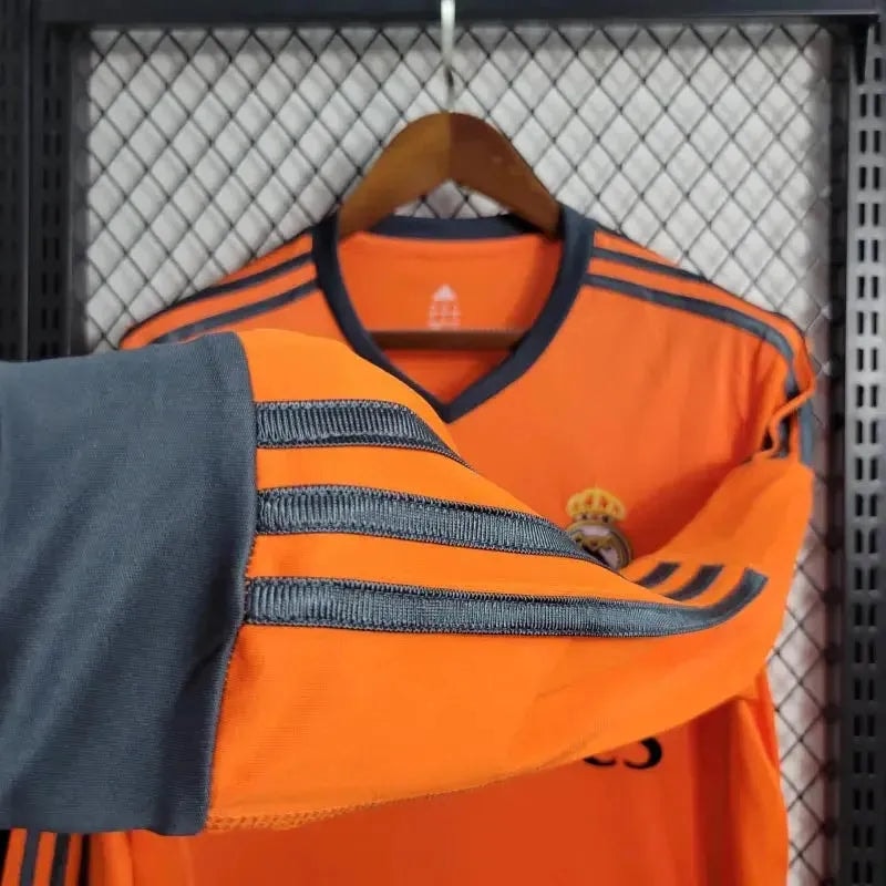 2 2013/14 Retro Away Long Sleeve Shirt - View 6