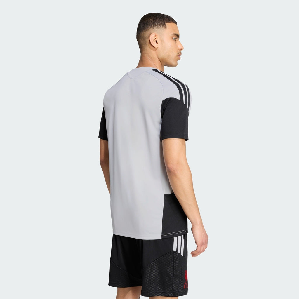 Training 2 26/27 Men’s Shirt - Modeled