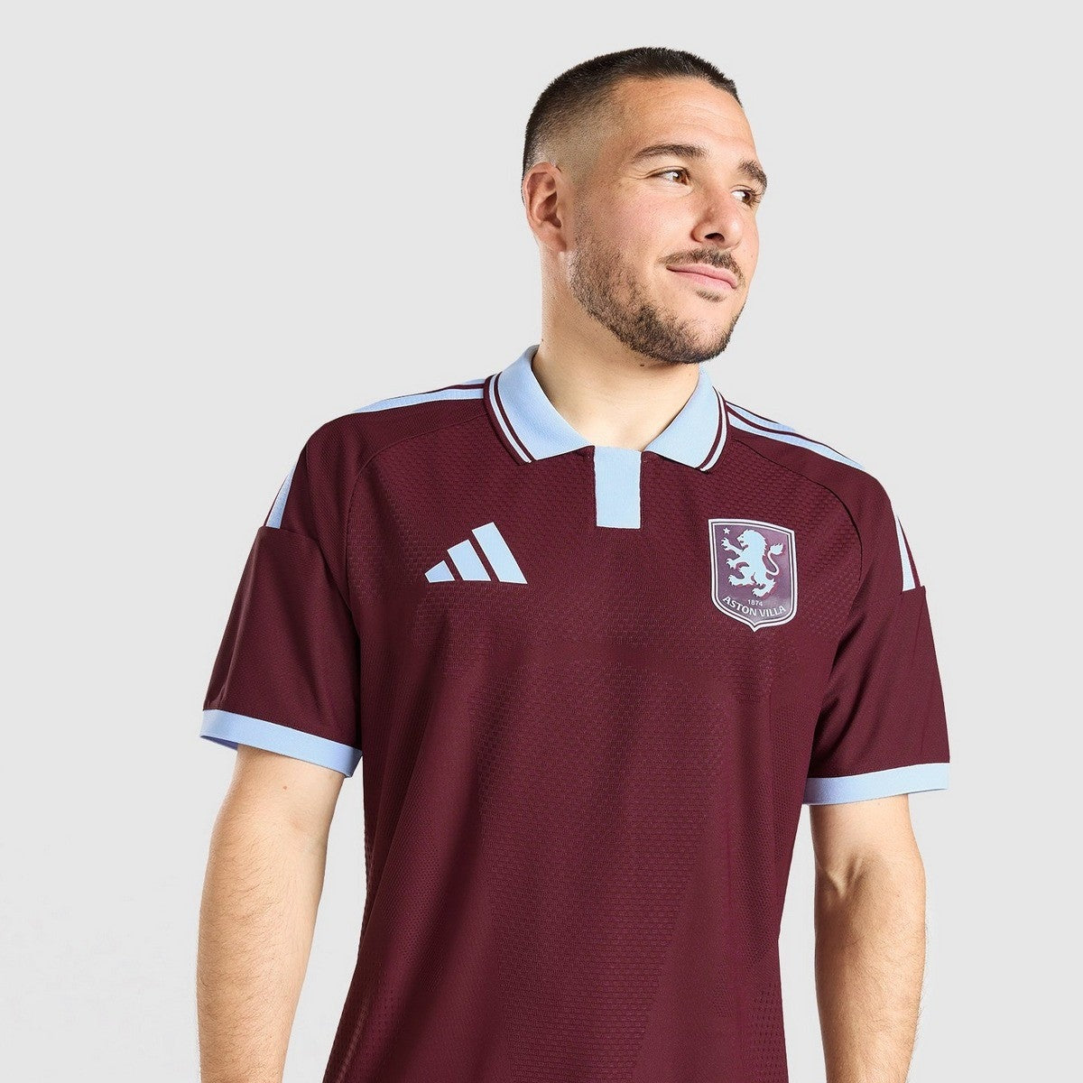 Home 26/27 Player Edition Shirt - Front On Model
