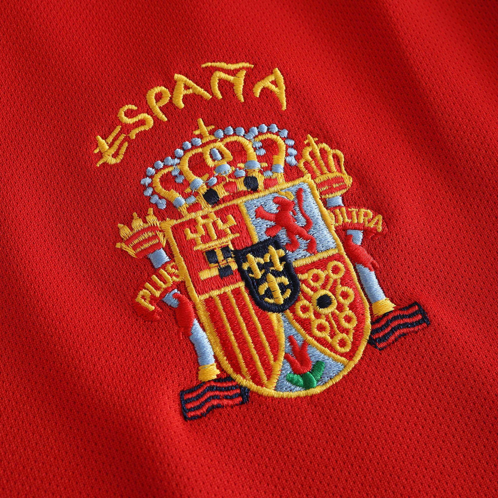 Spain 2002 Retro Home Shirt - View 4