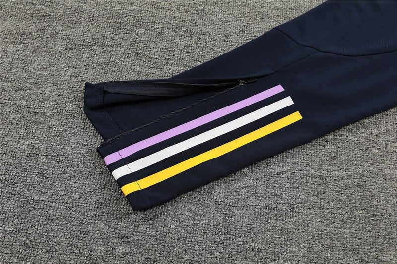 Special Edition Tracksuit Kit - Detail