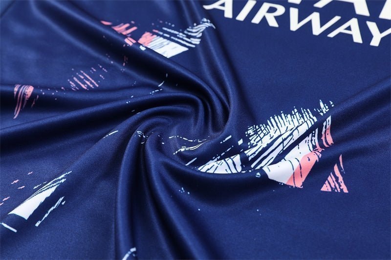 Special Edition Tracksuit Kit - Detail