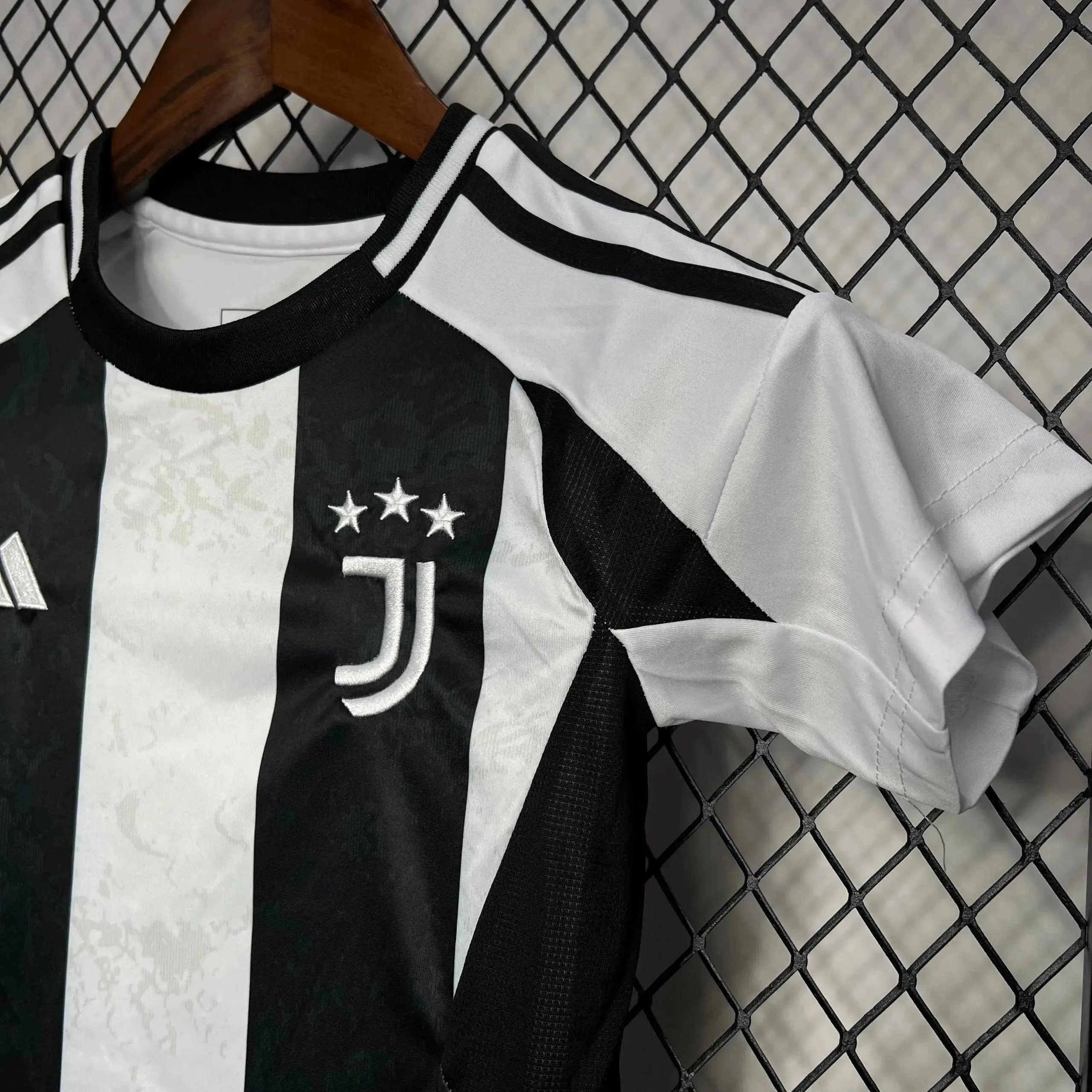 Home 24/25 Kids Shirt Kit