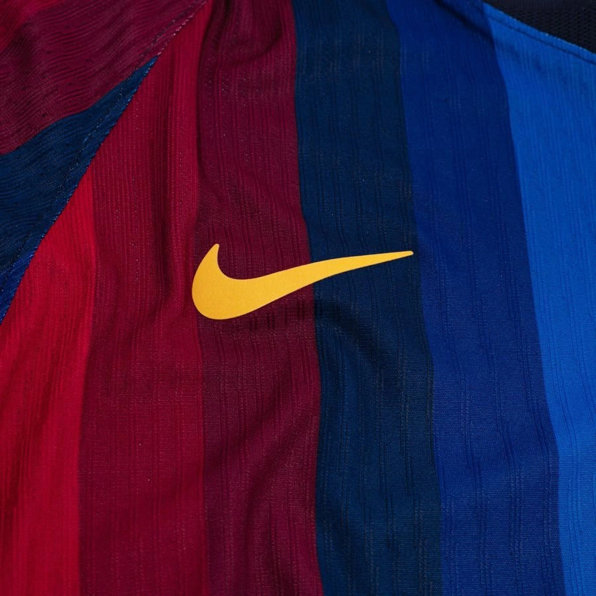 Special Edition 26/27 Player Edition Shirt - View 3