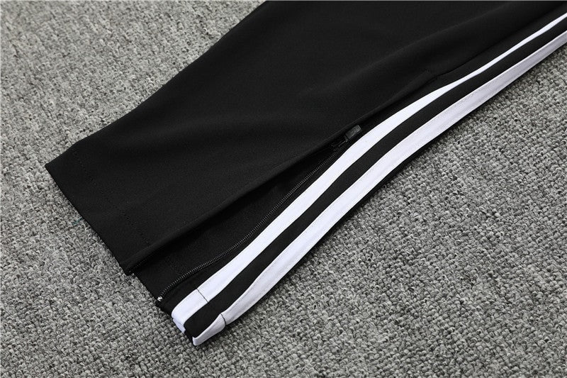 Special Edition Tracksuit Kit - Detail
