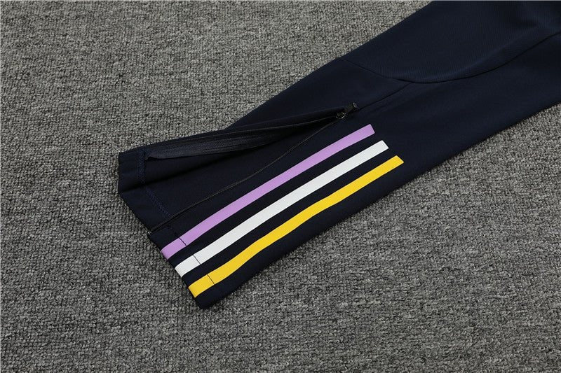 Special Edition Tracksuit Kit - Detail