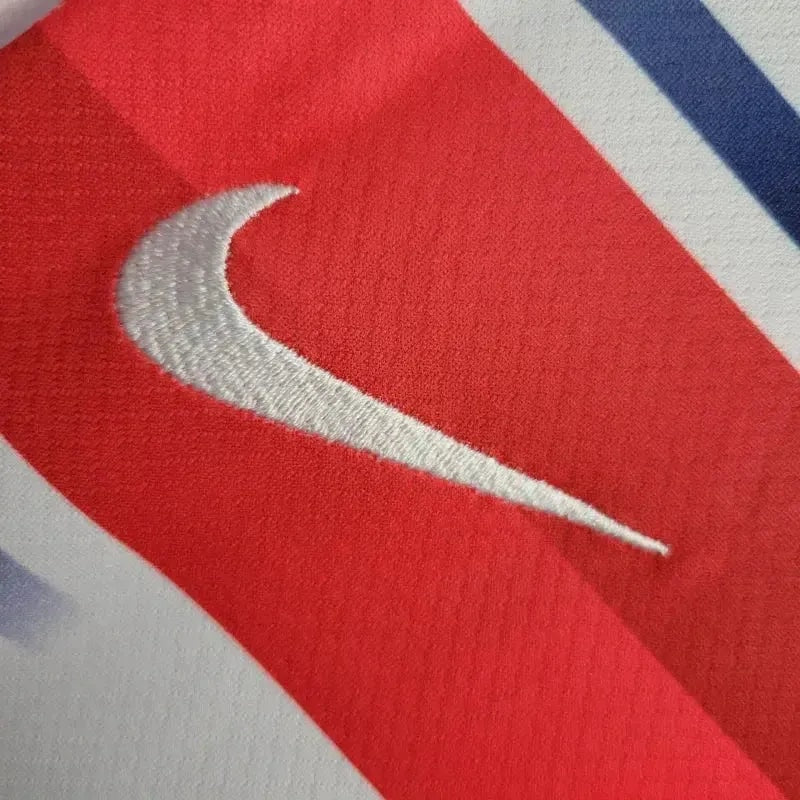Training Top 24/25 - View 5