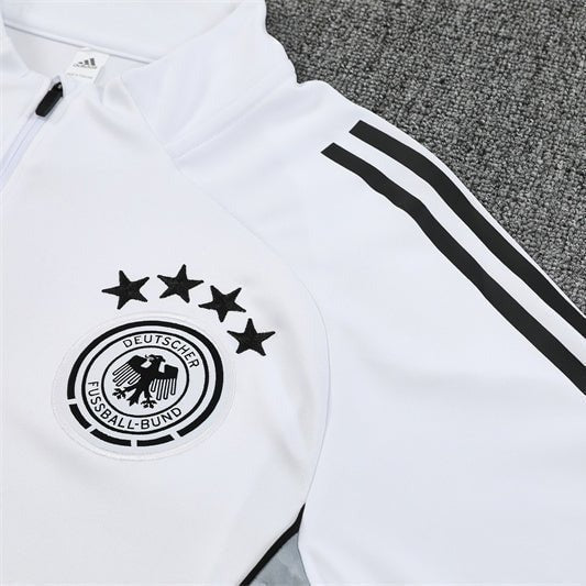 Training 25/26 Tracksuit Kit - Detail