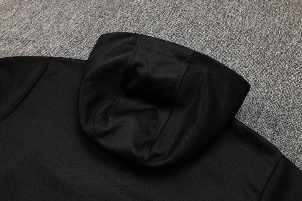Tracksuit Kit - Detail