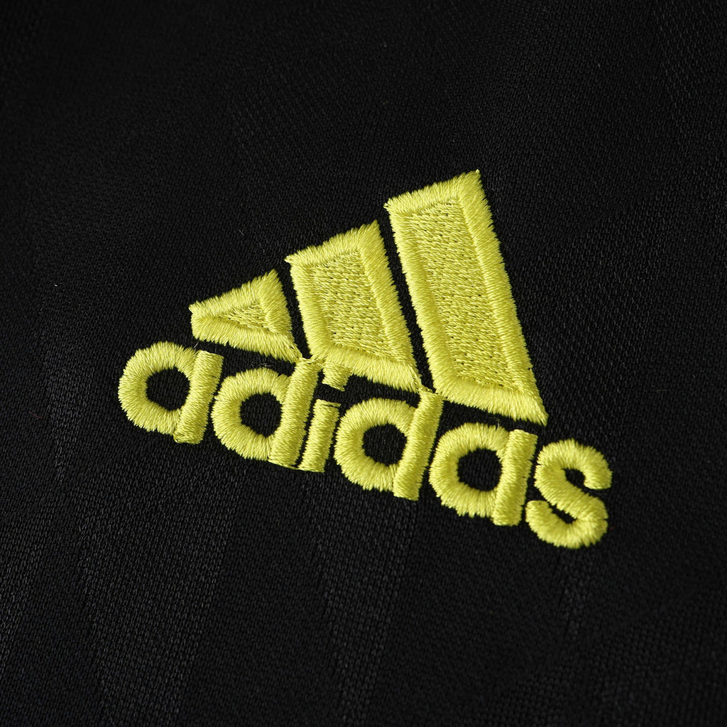 2010/11 Retro Third Shirt - View 4