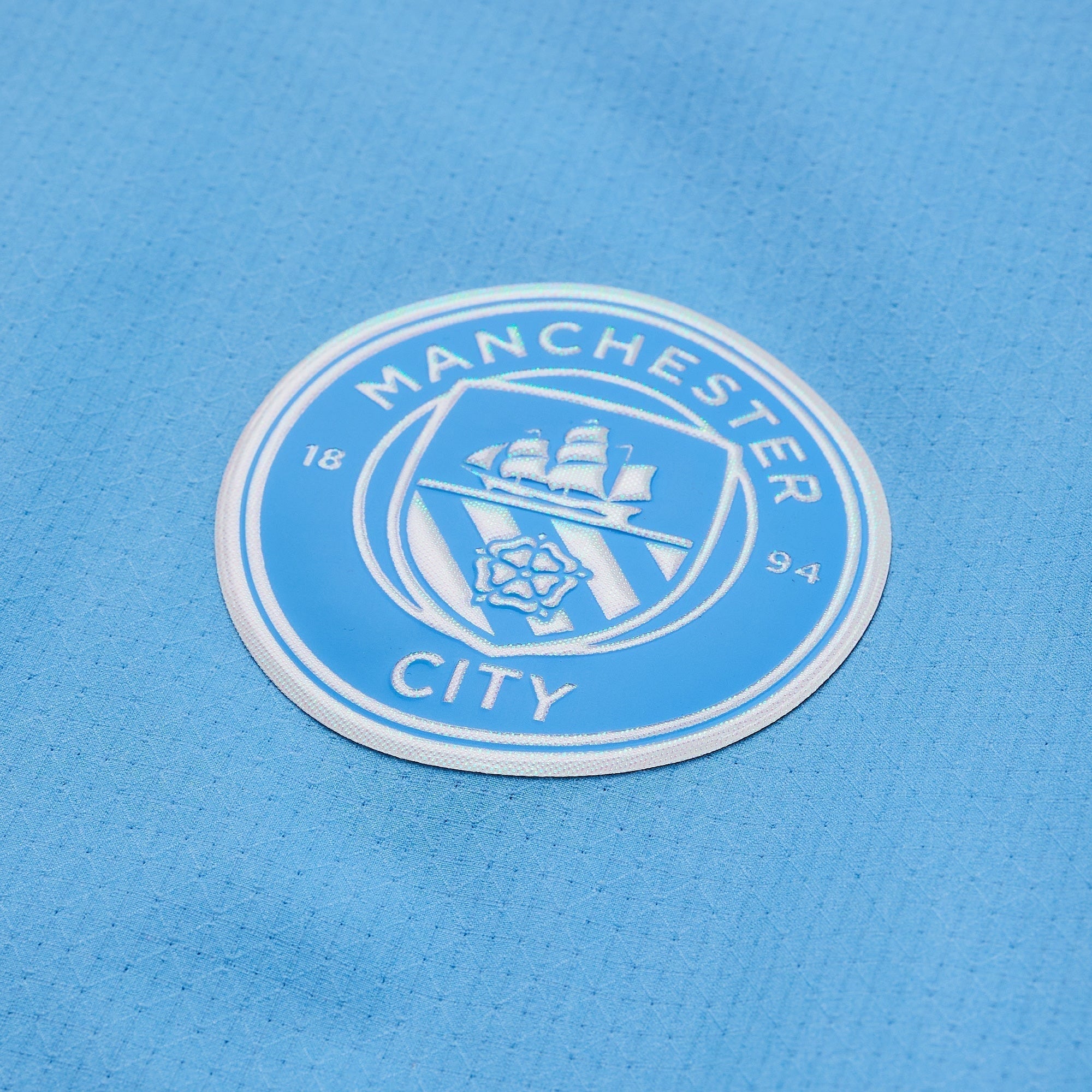Home 26/27 Player Edition Long Sleeve Shirt - Club Crest