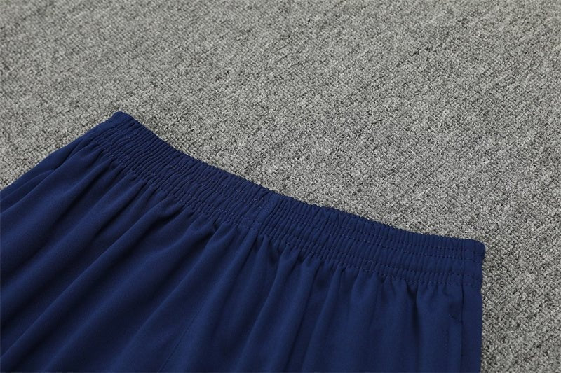 Special Edition Tracksuit Kit - Detail