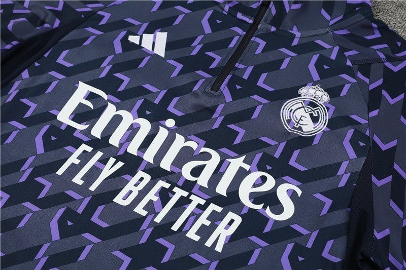 Special Edition Tracksuit Kit - Detail