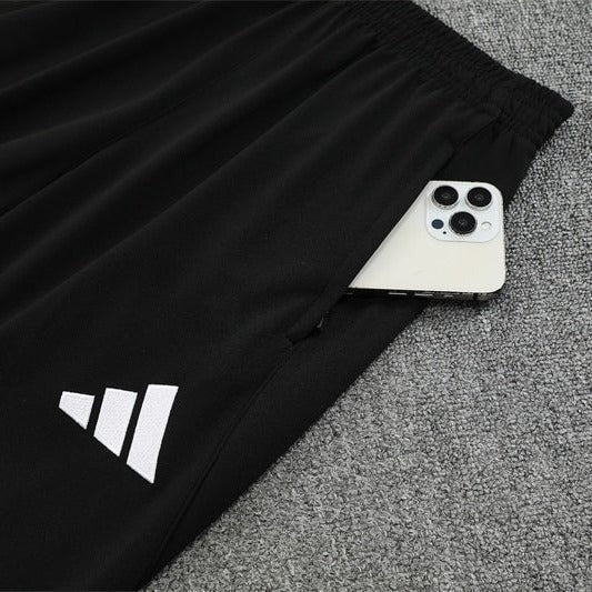 Special Edition Tracksuit Kit - Detail