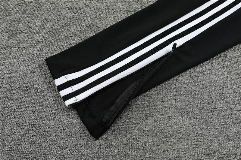 Special Edition Tracksuit Kit - Detail