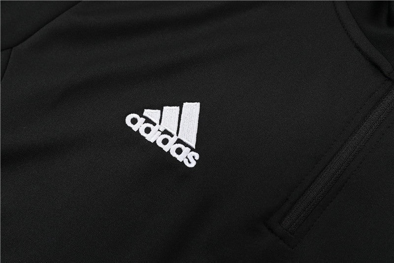 Special Edition Tracksuit Kit - Detail