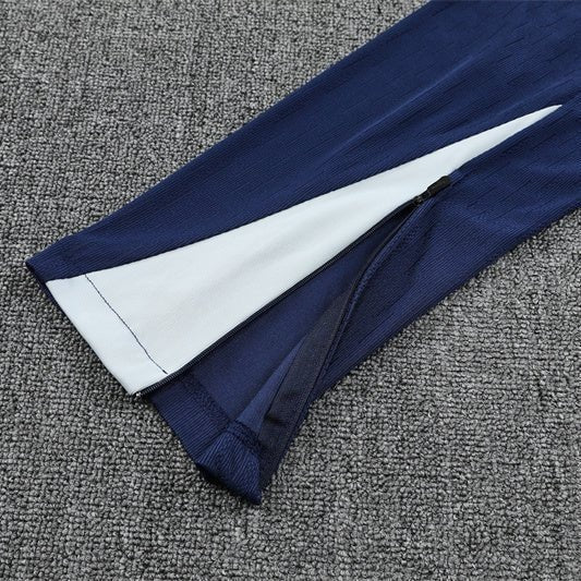 25/26 Tracksuit Kit - Detail