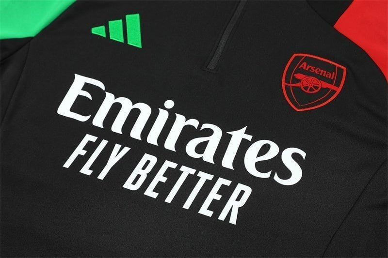 Away 24/25 Tracksuit Kit - Detail