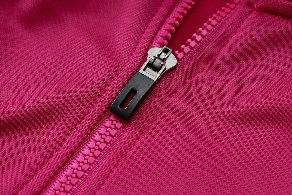 Tracksuit Kit - Detail