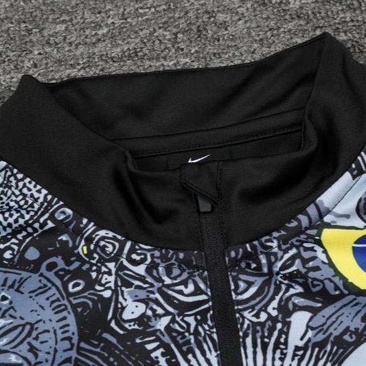 Special Edition Tracksuit Kit - Detail