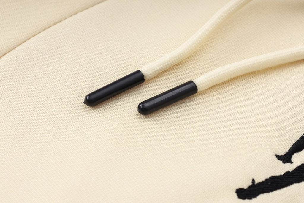 Tracksuit Kit - Detail