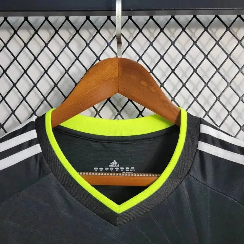Retro Away 2010/11 Long Sleeve Shirt - View 9
