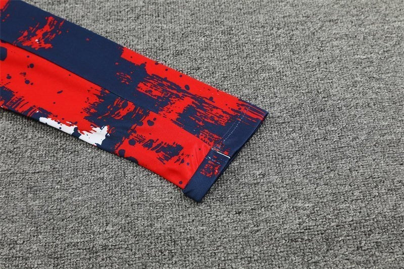 Special Edition Tracksuit Kit - Detail