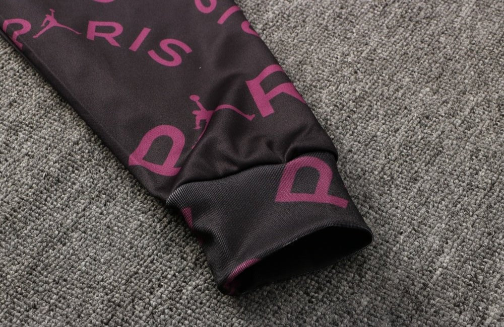 Tracksuit Kit - Detail