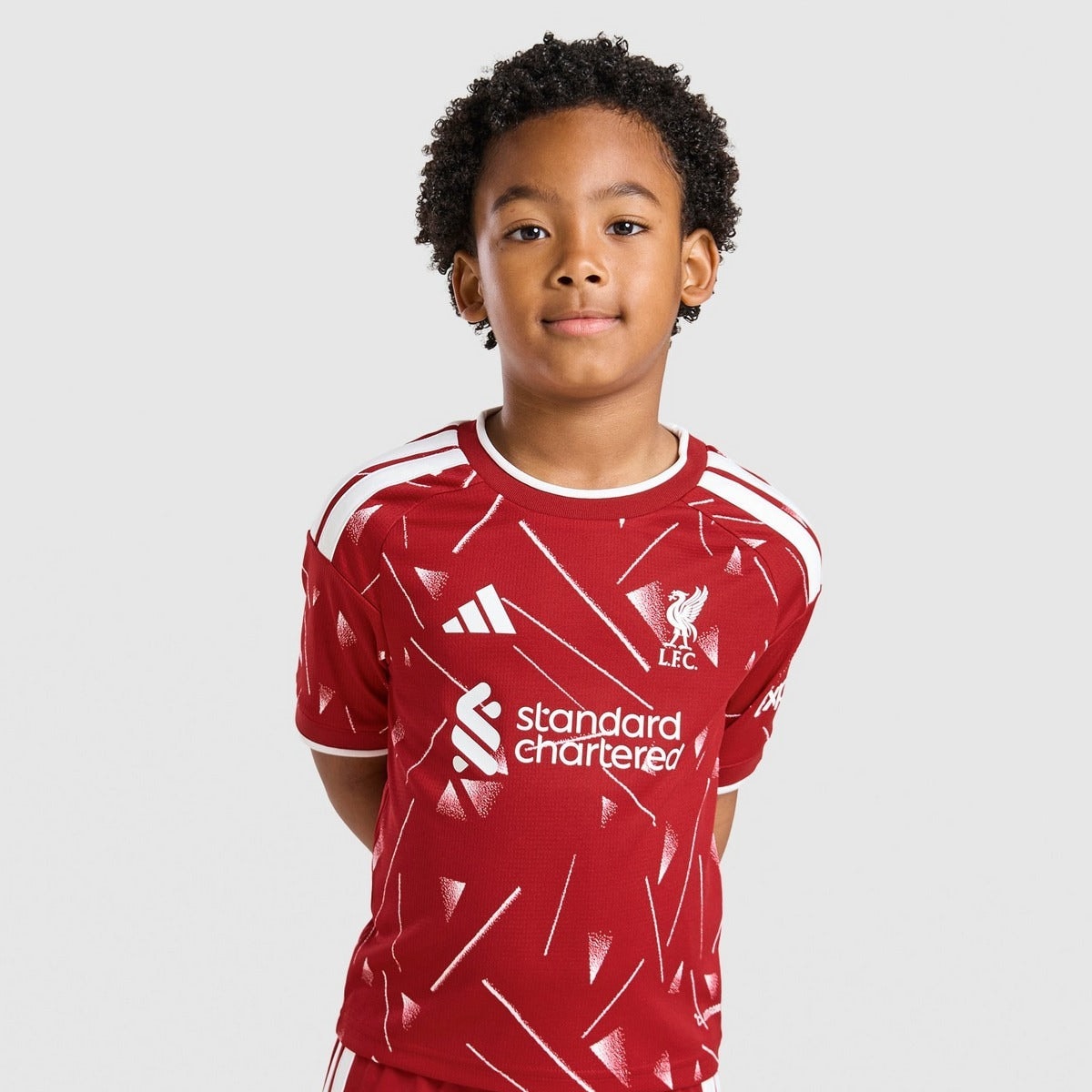 Home 26/27 Kids Shirt Kit - Modeled
