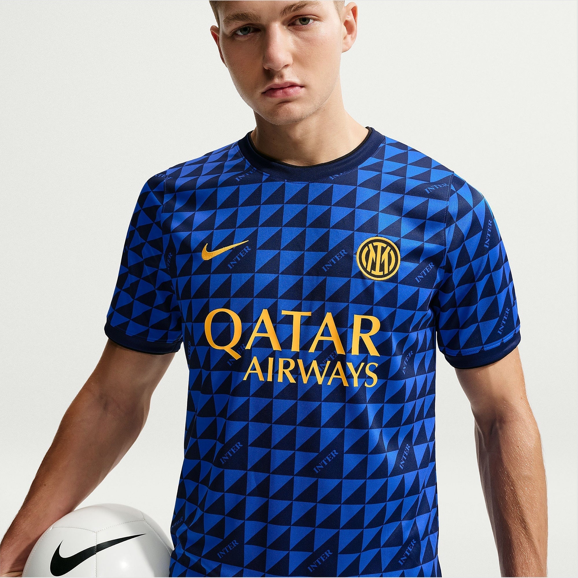 Pre-Match 26/27 Shirt - Detail