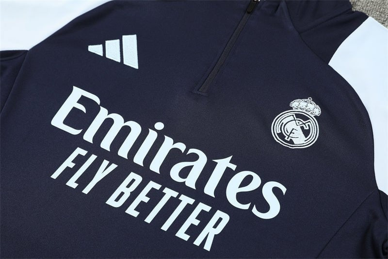 Special Edition Tracksuit Kit - Detail