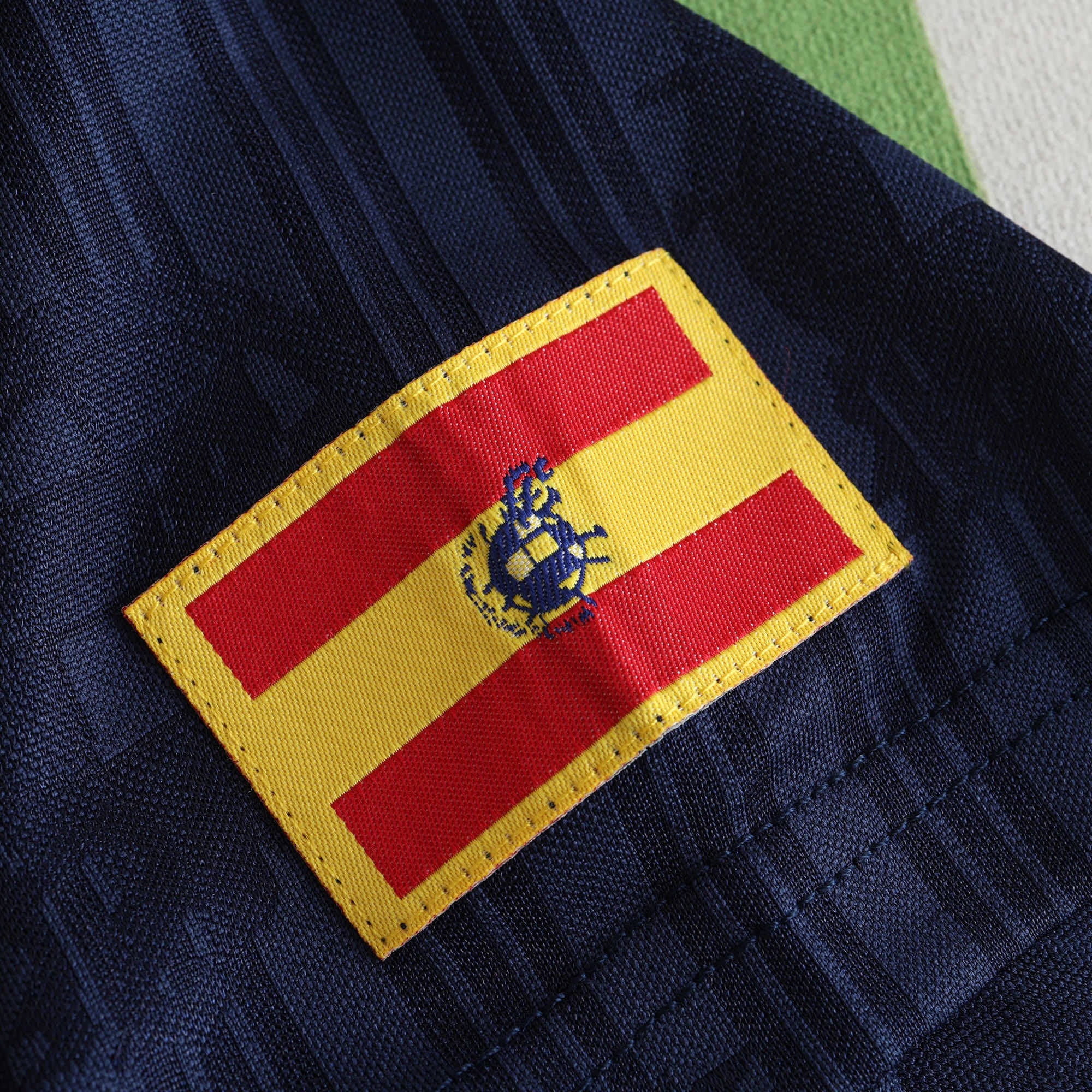 Spain 1996 Retro Away Shirt - View 8