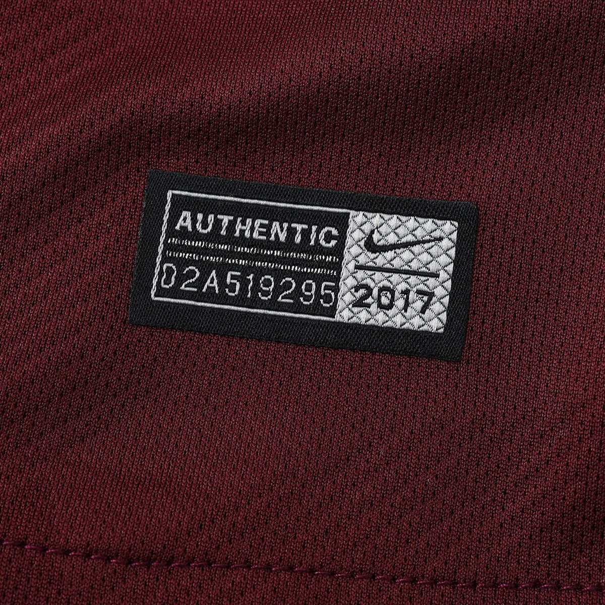 Retro Third 2017/18 Shirt - View 7