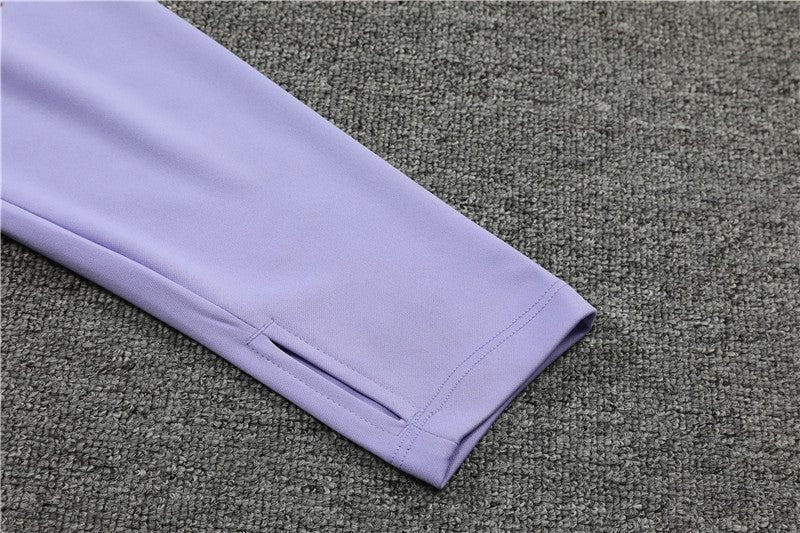 Special Edition Tracksuit Kit - Detail
