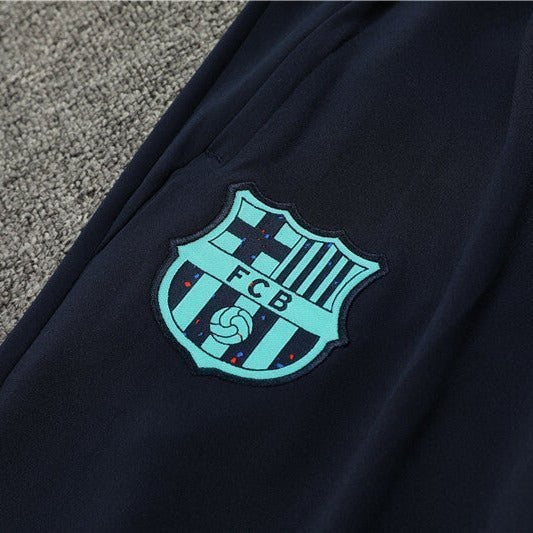 Special Edition Tracksuit Kit - Detail