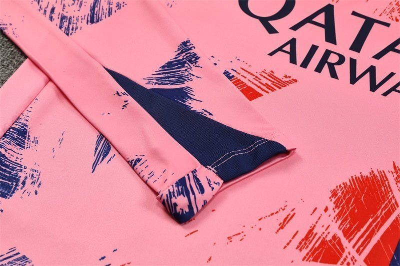 Special Edition Tracksuit Kit - Detail