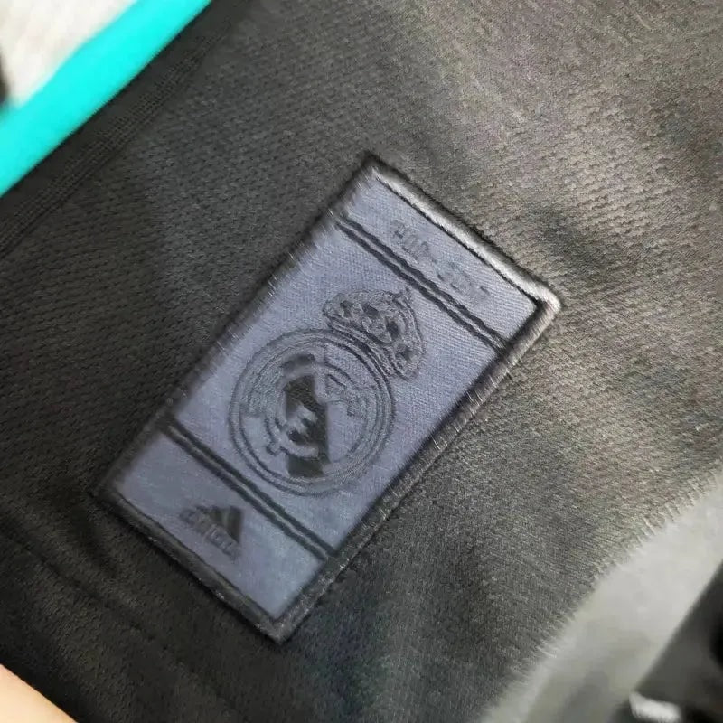 Retro Away 2017/18 Long Sleeve Shirt - View 7
