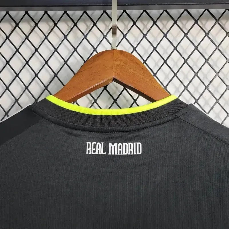Retro Away 2010/11 Long Sleeve Shirt - View 7