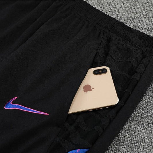 Special Edition Tracksuit Kit - Detail