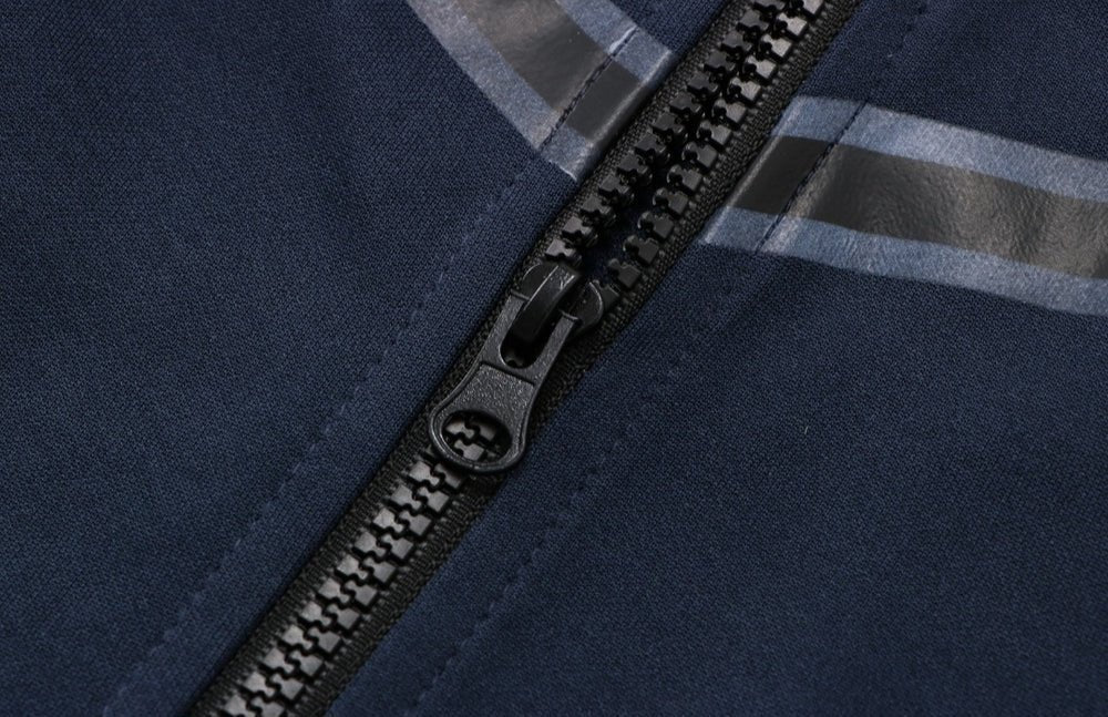 Tracksuit Kit - Detail